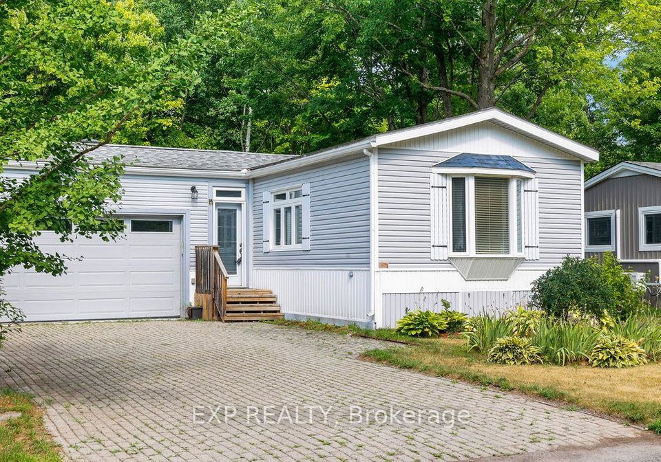 1071-teena-colleen-private-ottawa-ontario-x12316464