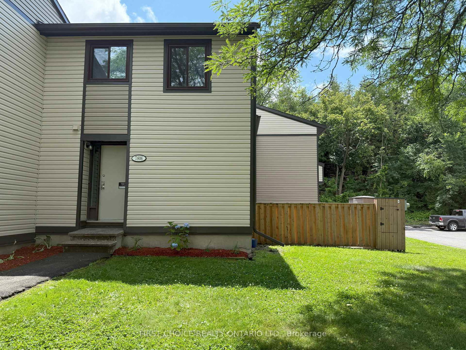 7806-jeanne-darc-boulevard-ottawa-ontario-x12316517