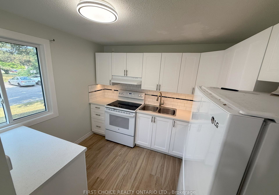 7806-jeanne-darc-boulevard-ottawa-ontario-x12316517