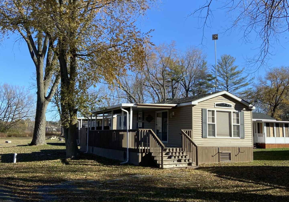 486-county-road-18-na-prince-edward-county-ontario-x12316611