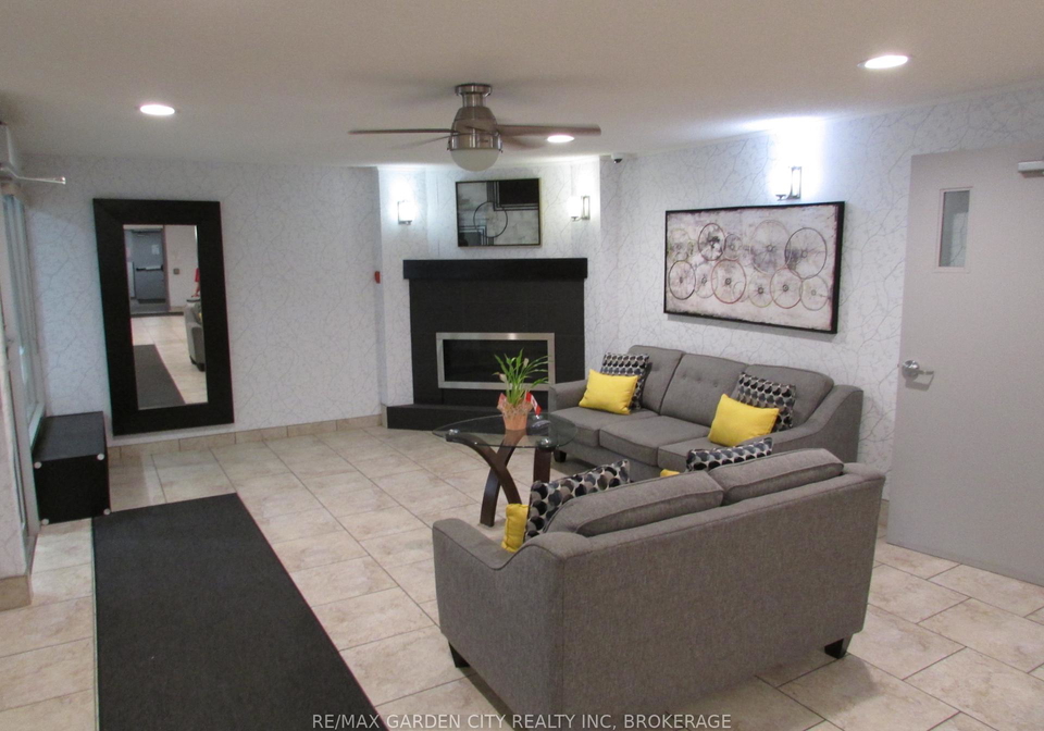 198-scott-street-s-s-st-catharines-ontario-x12316669