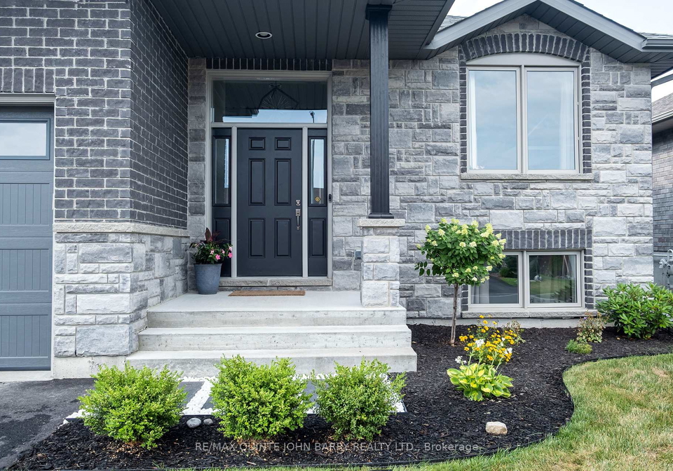 6-liberty-crescent-quinte-west-ontario-x12316745