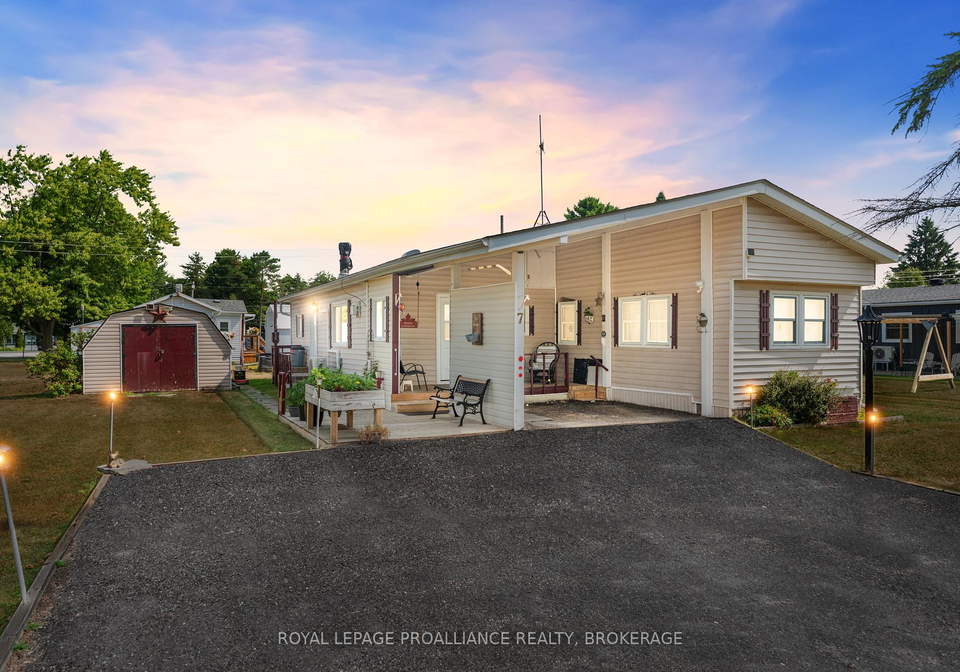 4328-elm-street-south-frontenac-ontario-x12317118