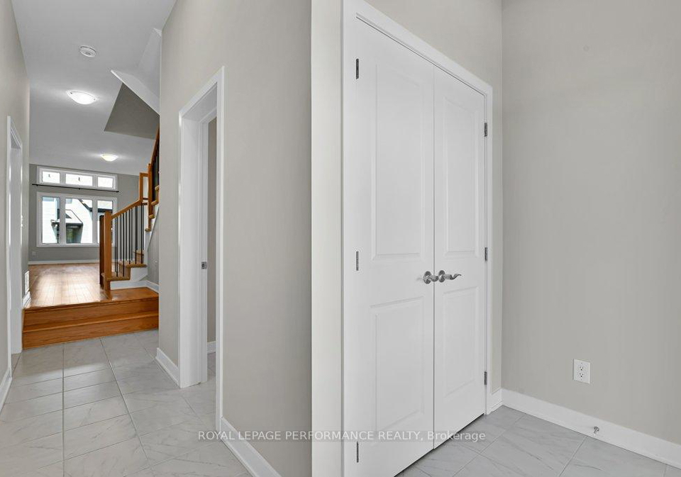 106-wabikon-crescent-ottawa-ontario-x12317409