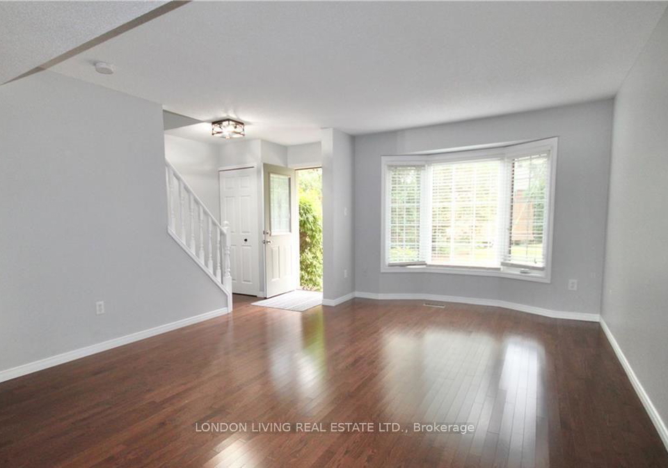70-chapman-court-london-north-ontario-x12317479