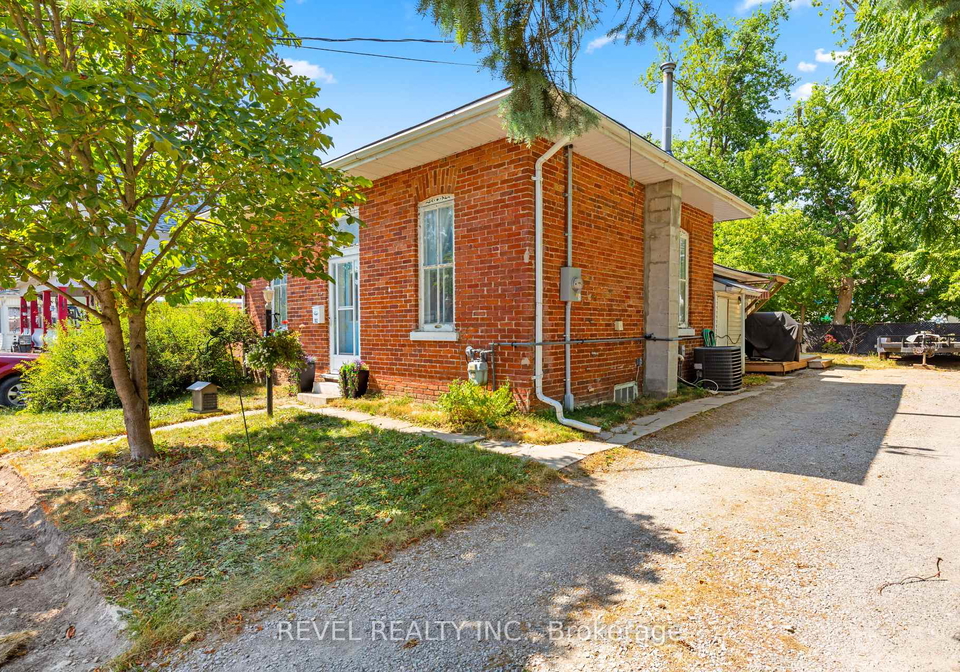 102-king-street-kawartha-lakes-ontario-x12317648