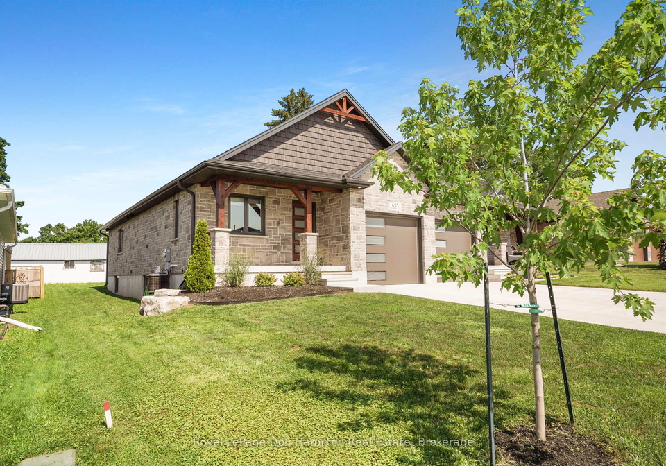 655-gloria-street-north-huron-ontario-x12317870