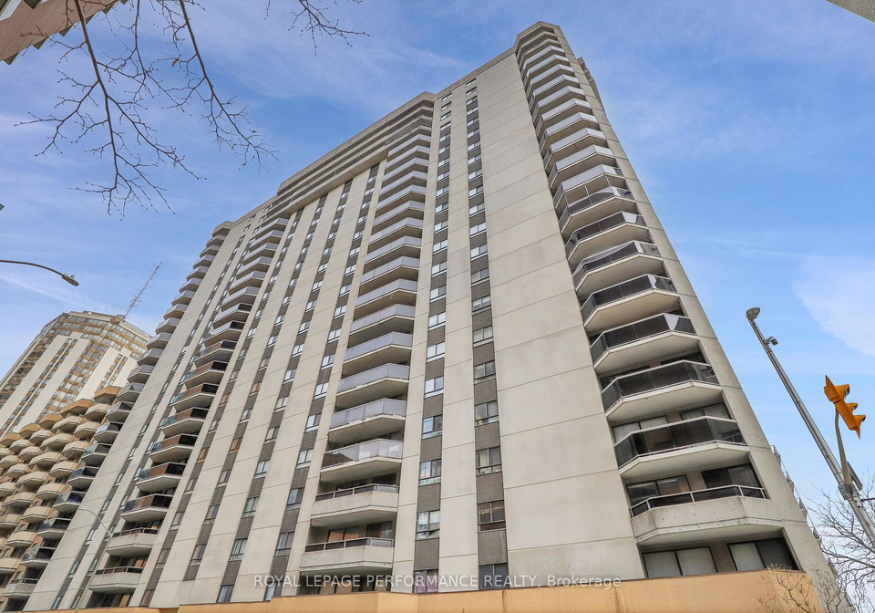 470-laurier-avenue-w-w-ottawa-ontario-x12318013