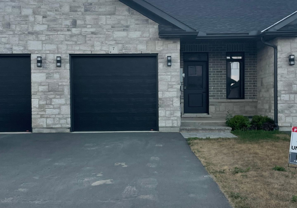 7-vaughn-court-belleville-ontario-x12318144
