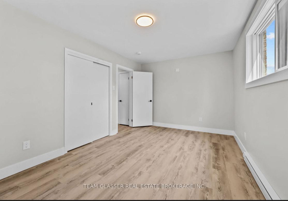 400-scenic-drive-london-south-ontario-x12318397