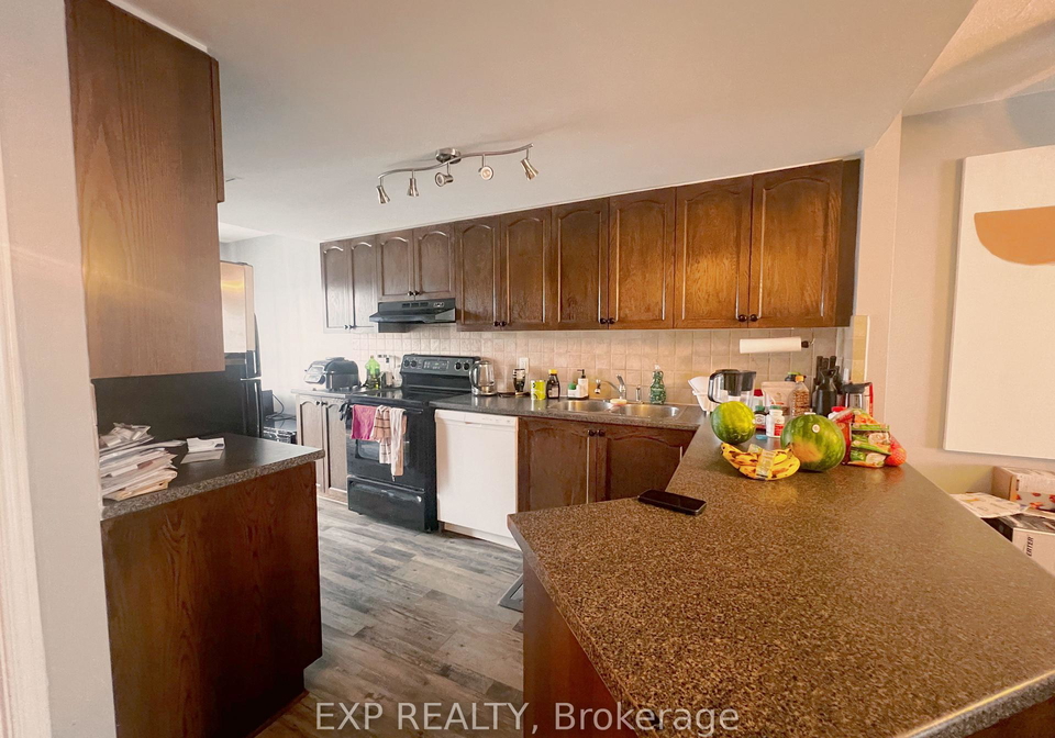 560-lakeridge-drive-ottawa-ontario-x12318648