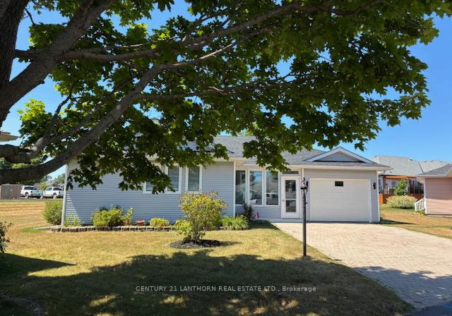 8-quaker-court-n-n-prince-edward-county-ontario-x12318794