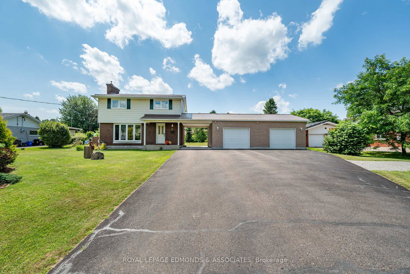 23-barry-street-laurentian-valley-ontario-x12319022