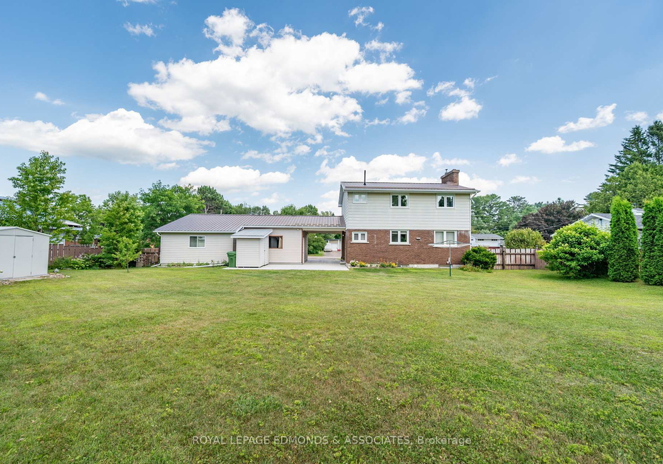 23-barry-street-laurentian-valley-ontario-x12319022
