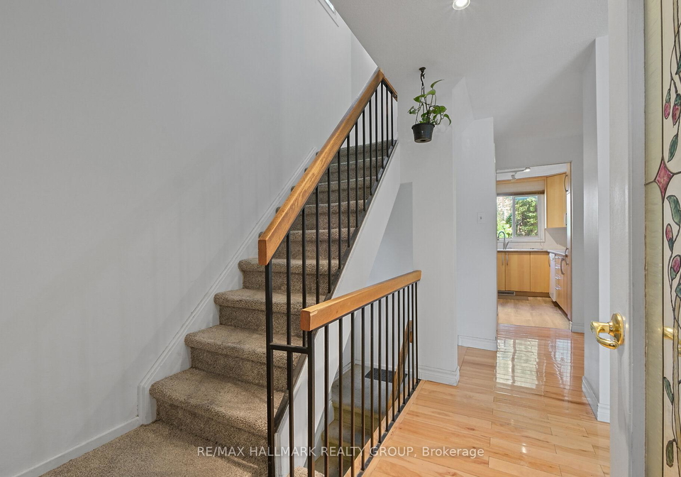 1089-barwell-avenue-ottawa-ontario-x12319080
