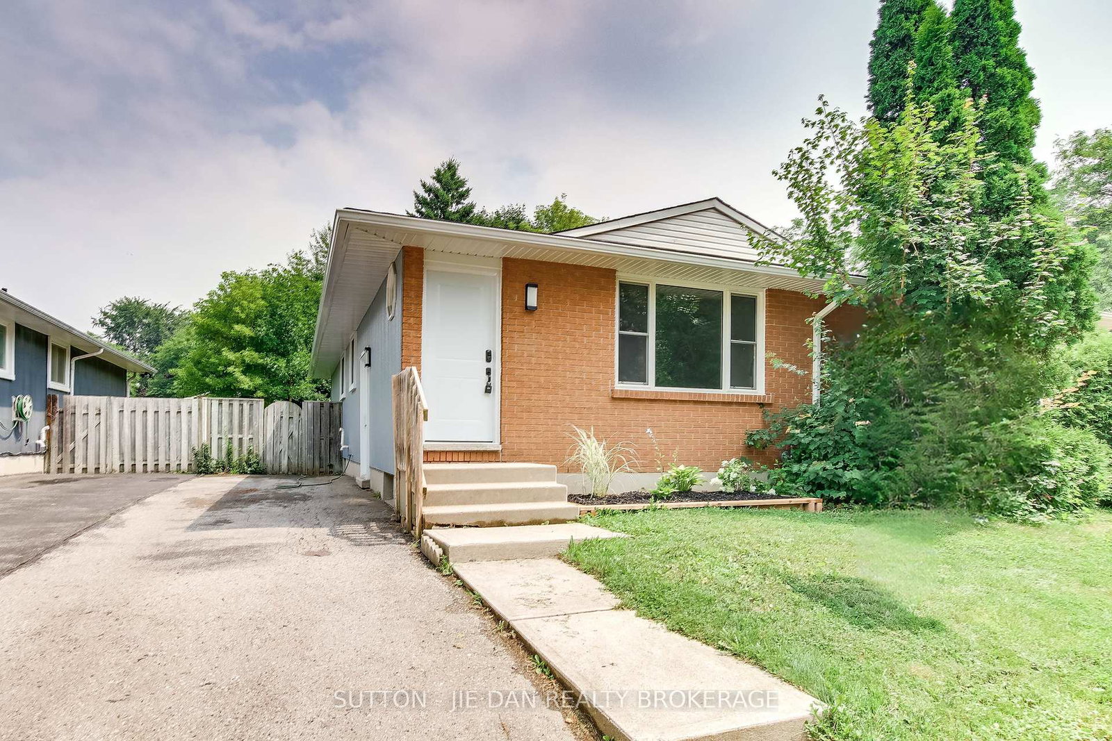 42-wenlock-crescent-london-north-ontario-x12319138
