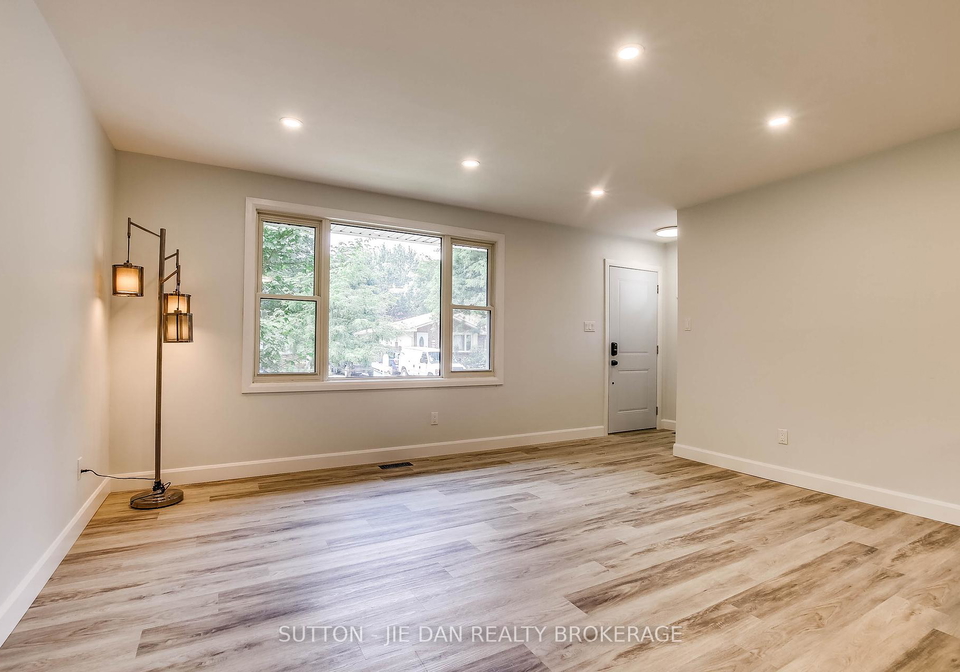 42-wenlock-crescent-london-north-ontario-x12319138