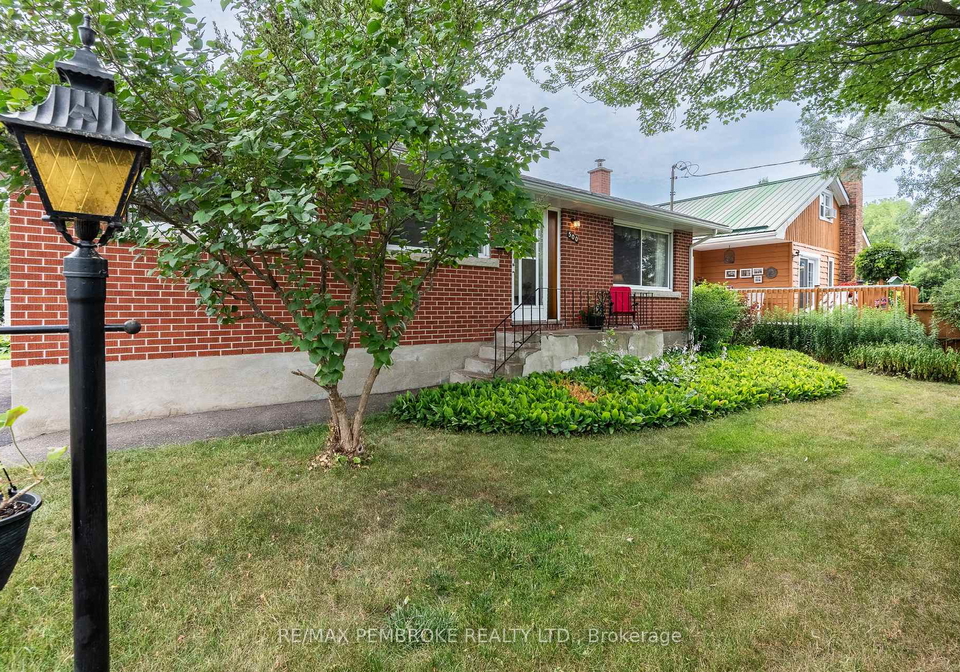 500-herbert-street-pembroke-ontario-x12319491