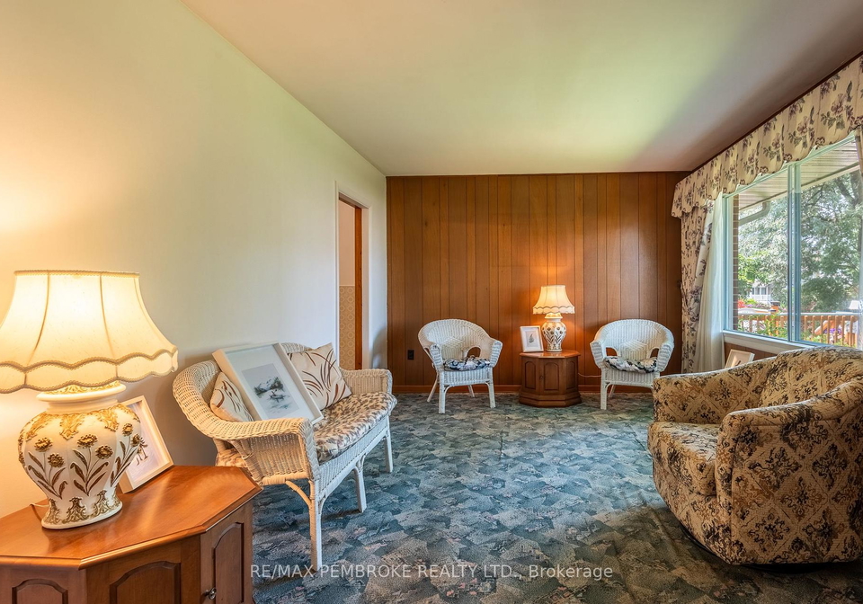 500-herbert-street-pembroke-ontario-x12319491