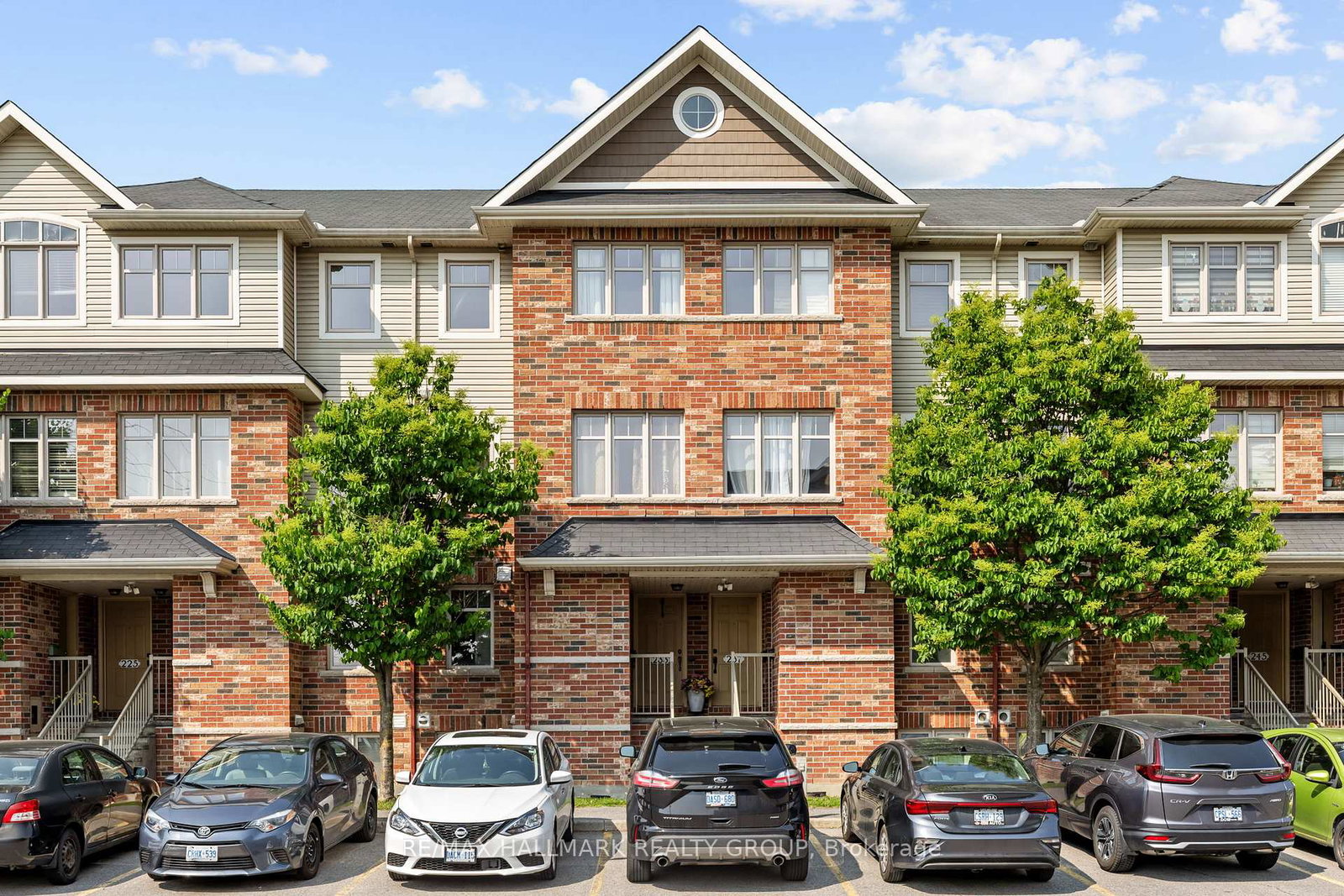 235-keltie-private-ottawa-ontario-x12319648