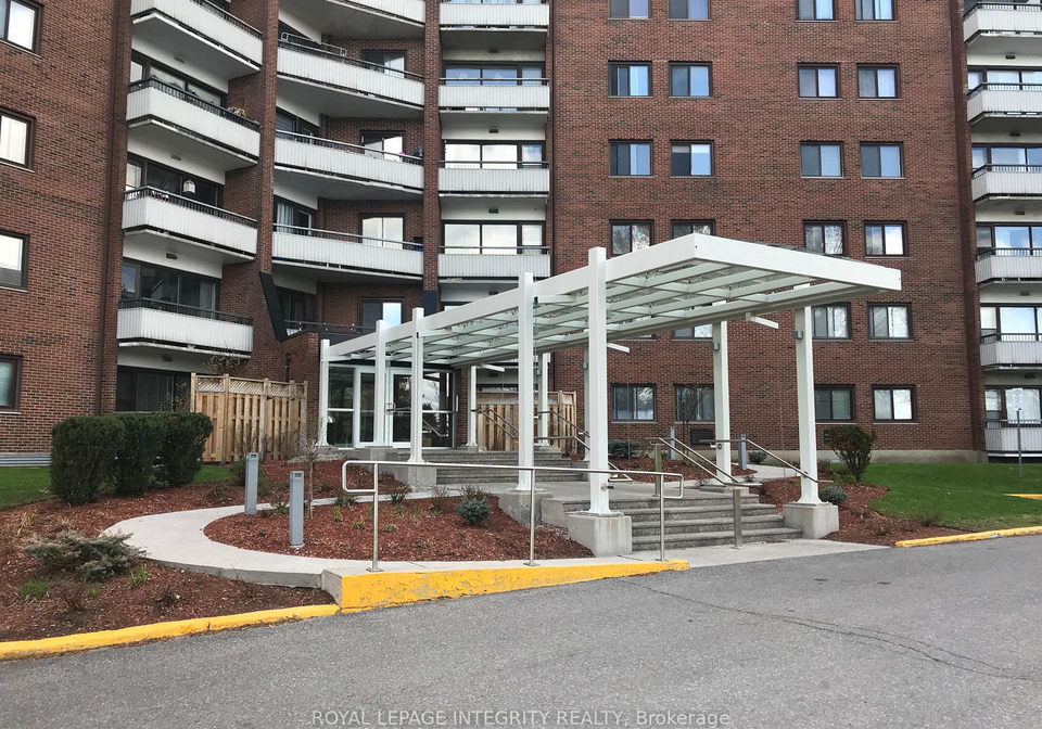 20-chesterton-drive-ottawa-ontario-x12319709