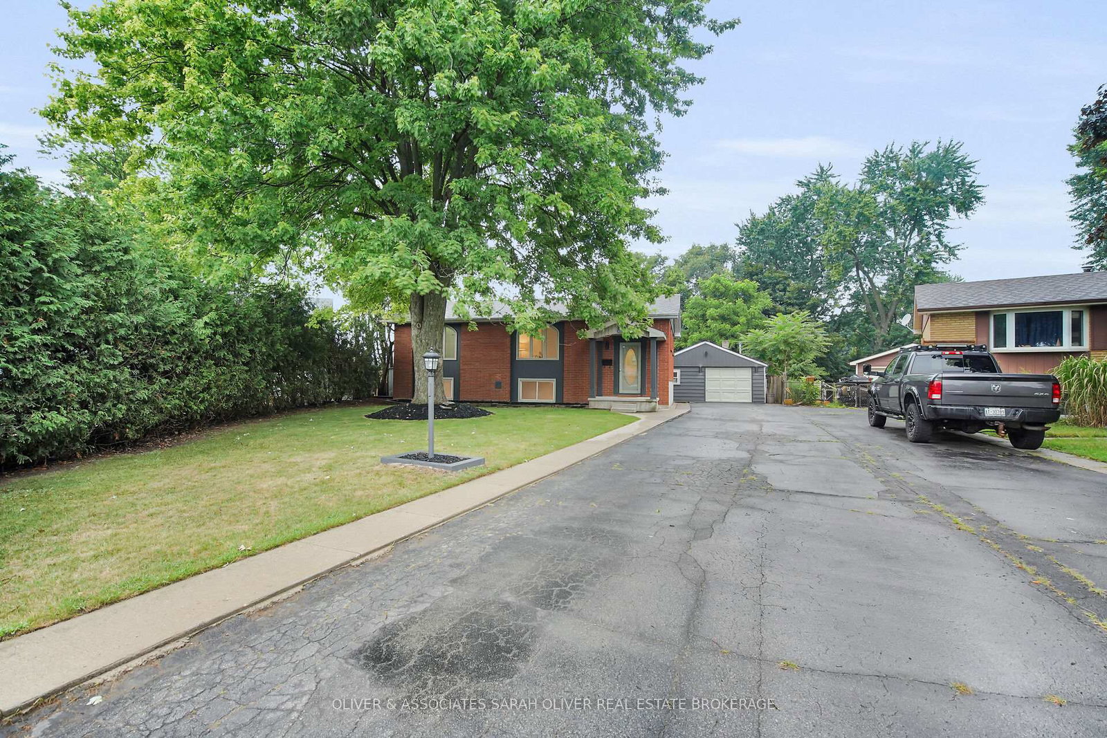 15-kenwood-crescent-london-east-ontario-x12319944