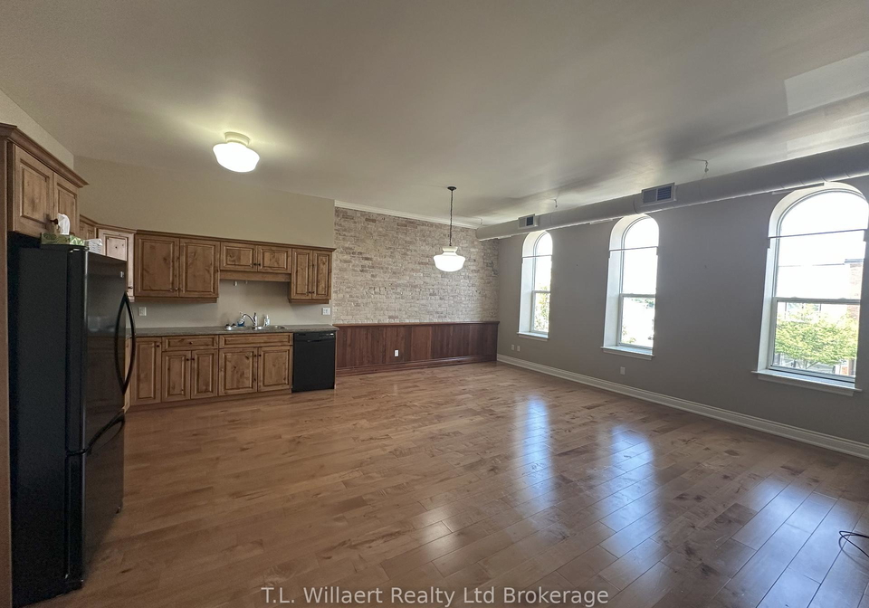 17-brock-street-w-w-tillsonburg-ontario-x12320032