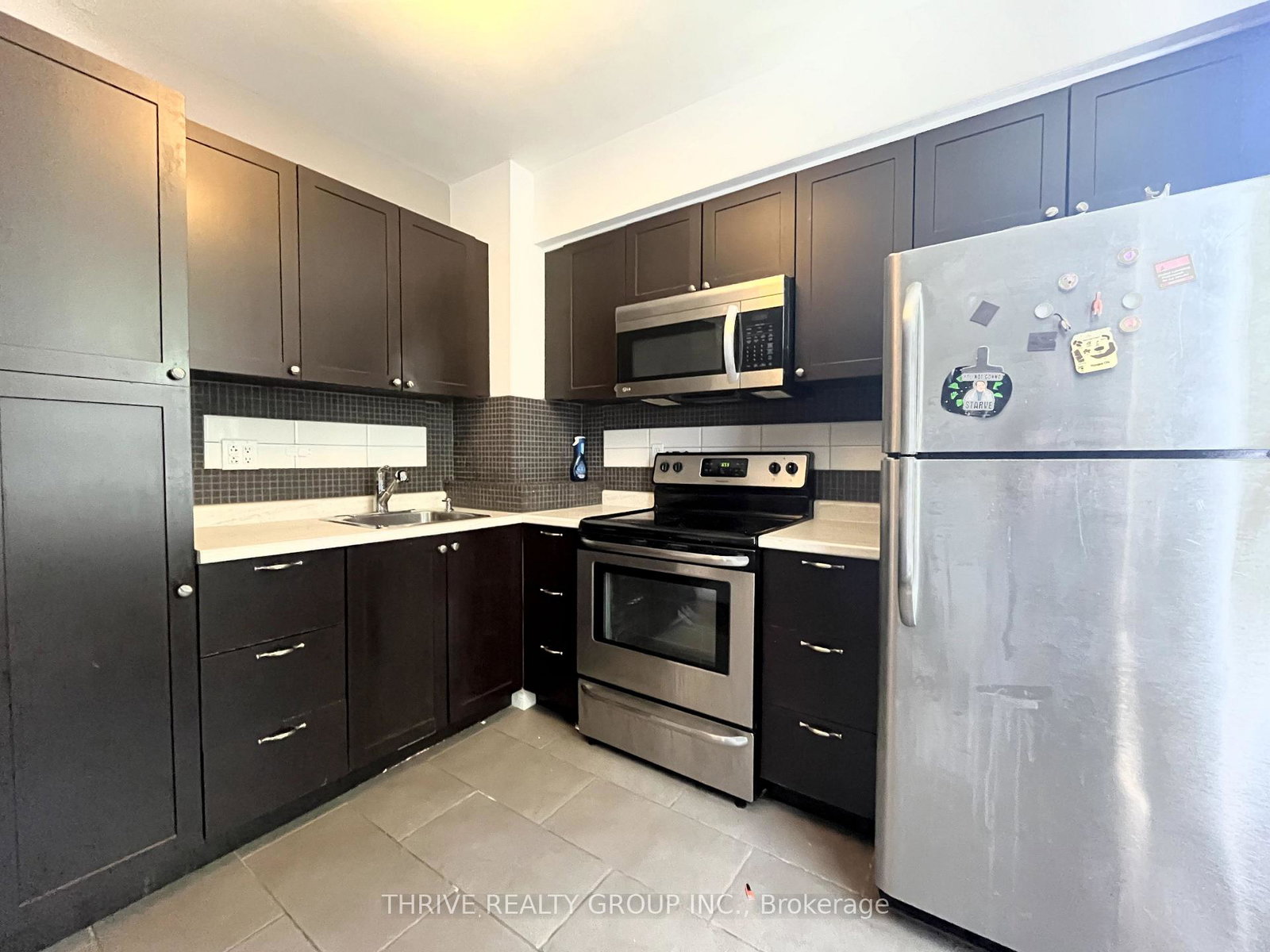 1-waverley-place-london-east-ontario-x12320283