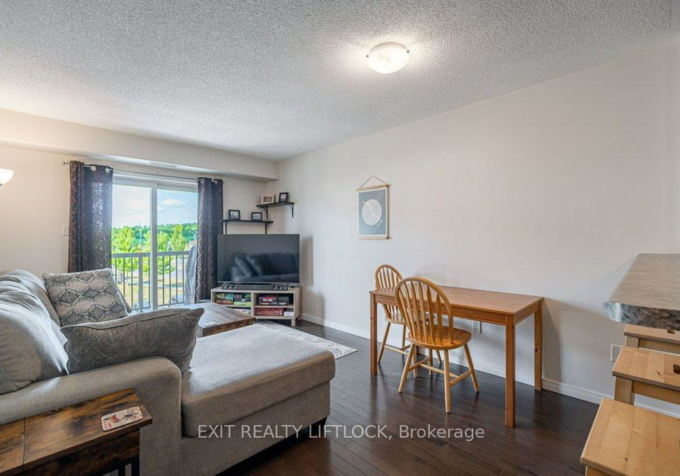 312-spillsbury-drive-peterborough-west-ontario-x12320336