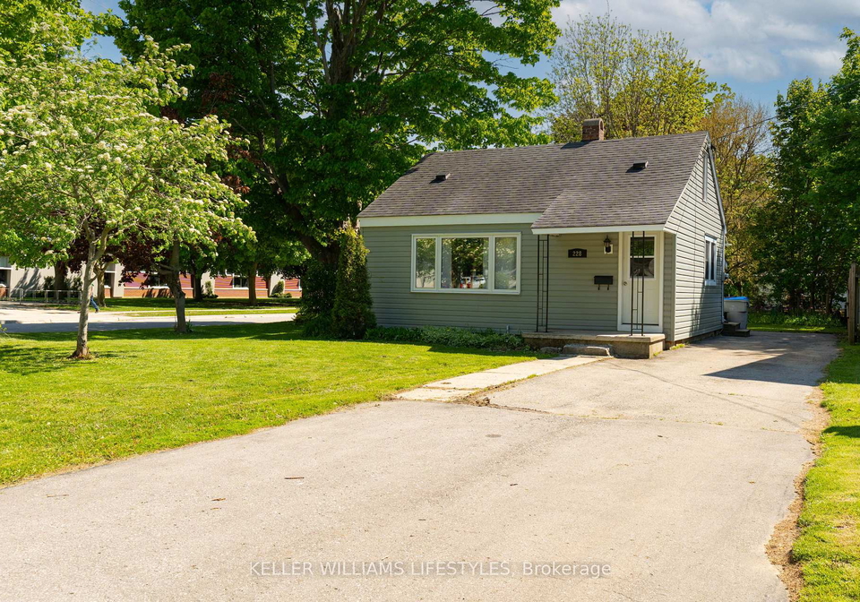 228-princess-street-e-e-central-huron-ontario-x12320530
