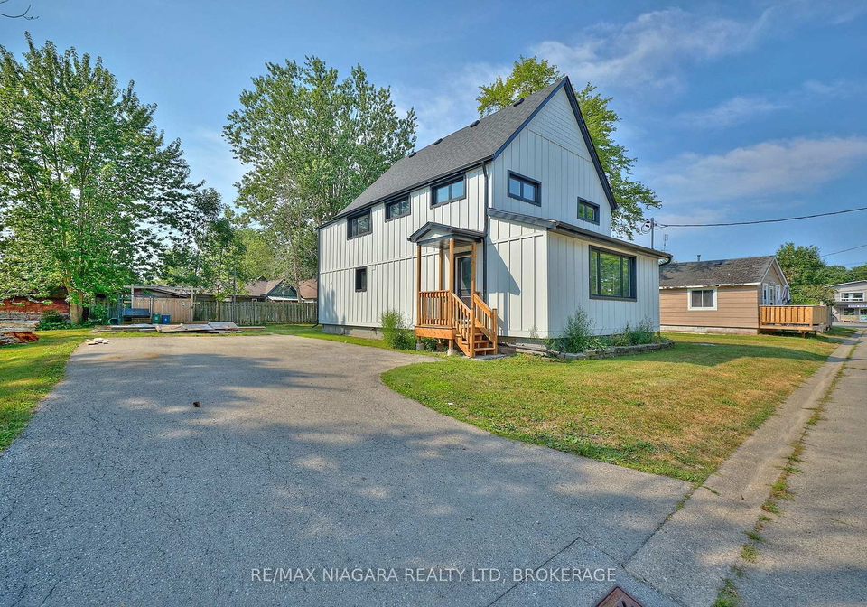 19-maccabee-avenue-fort-erie-ontario-x12320811