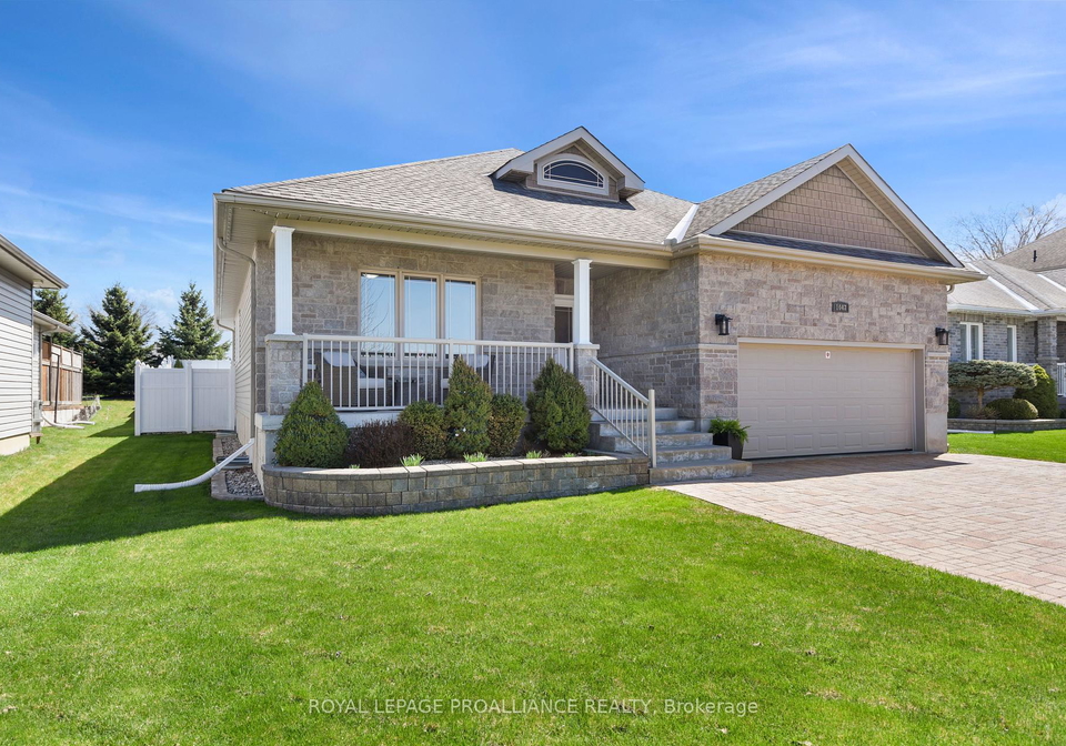 1047-fitzsimmons-drive-brockville-ontario-x12321011