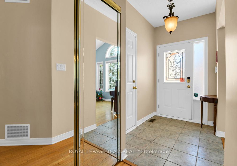 1581-belleterre-street-ottawa-ontario-x12321048