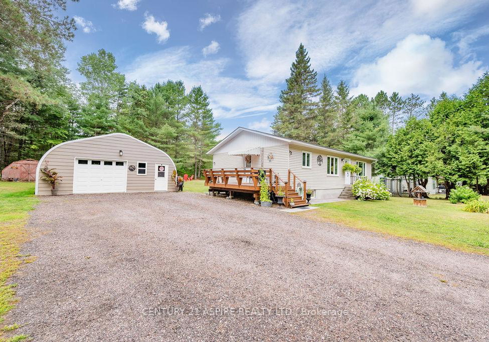 2026-old-moore-lake-road-laurentian-hills-ontario-x12321585