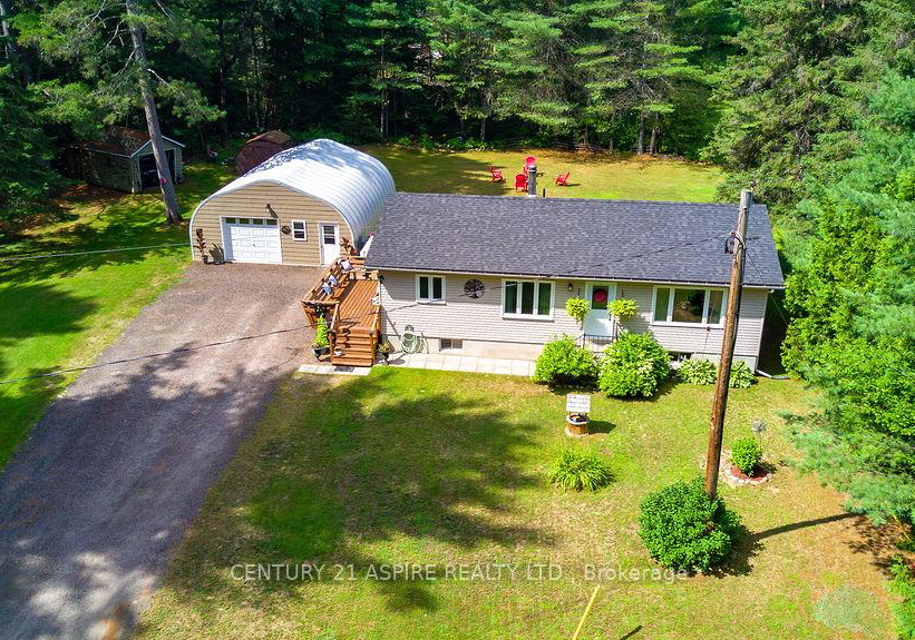 2026-old-moore-lake-road-laurentian-hills-ontario-x12321585