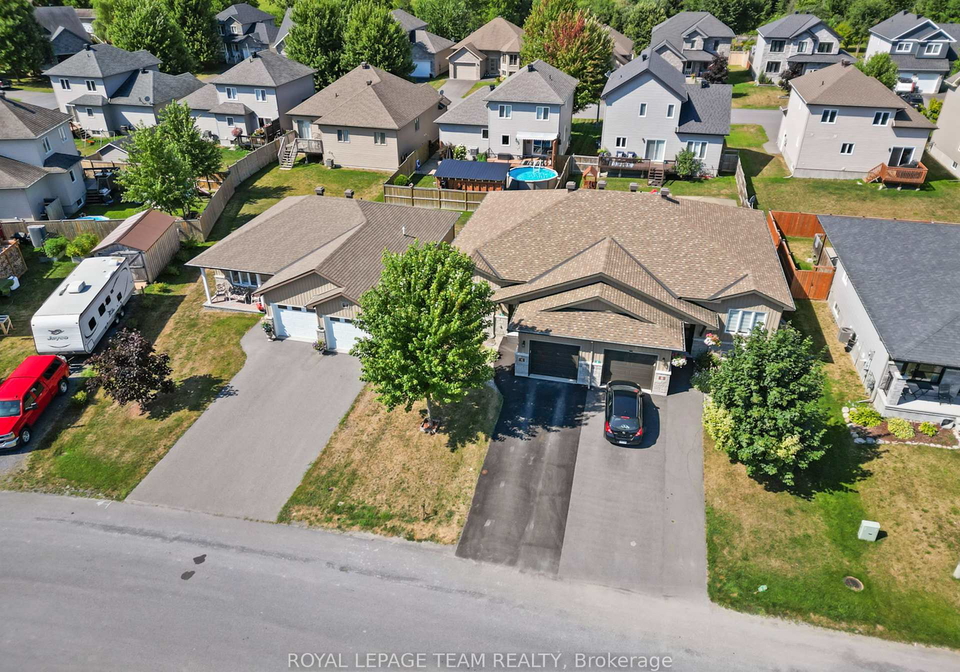 4-brittany-street-north-stormont-ontario-x12321697