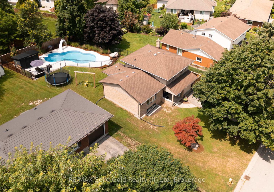 11-reiner-crescent-wellesley-ontario-x12321719