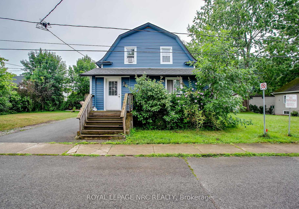 248-cambridge-w-road-fort-erie-ontario-x12321759