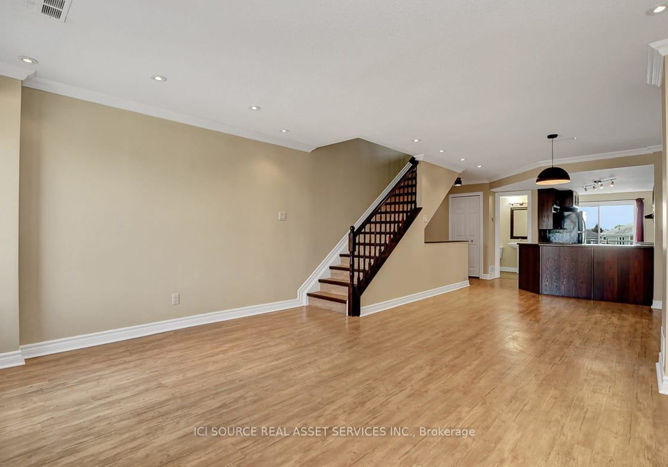 565-lakeridge-drive-ottawa-ontario-x12321780