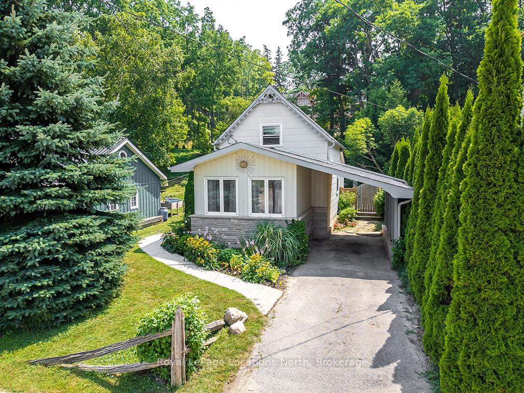 166-clark-street-blue-mountains-ontario-x12322117