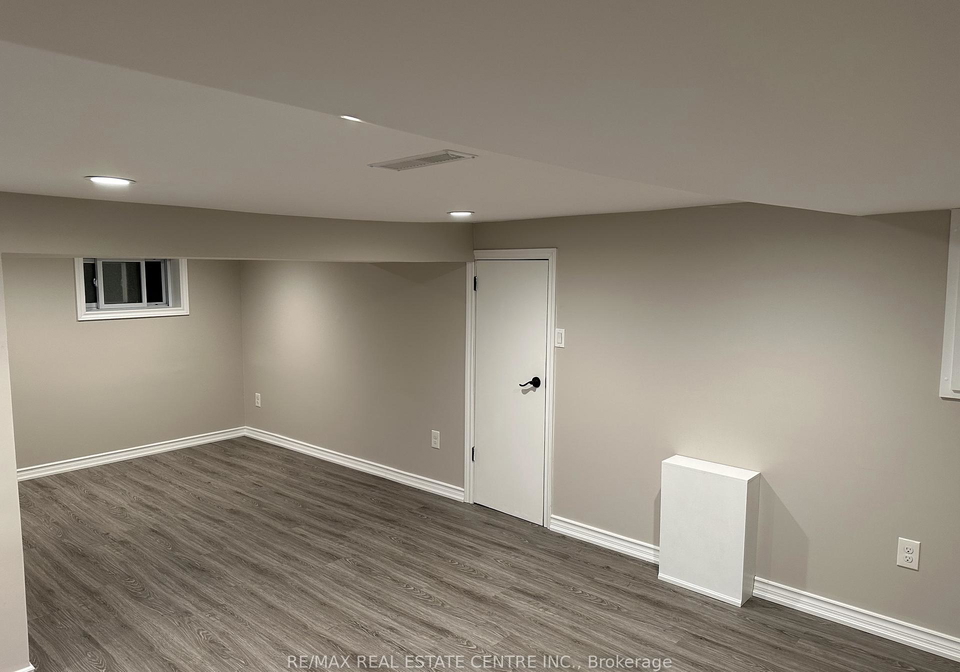 211-walter-avenue-s-s-hamilton-ontario-x12322136
