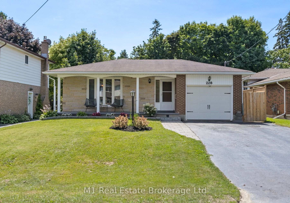 228-adelaide-street-wellington-north-ontario-x12322248