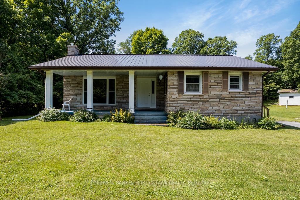 108-willis-street-lanark-highlands-ontario-x12323081