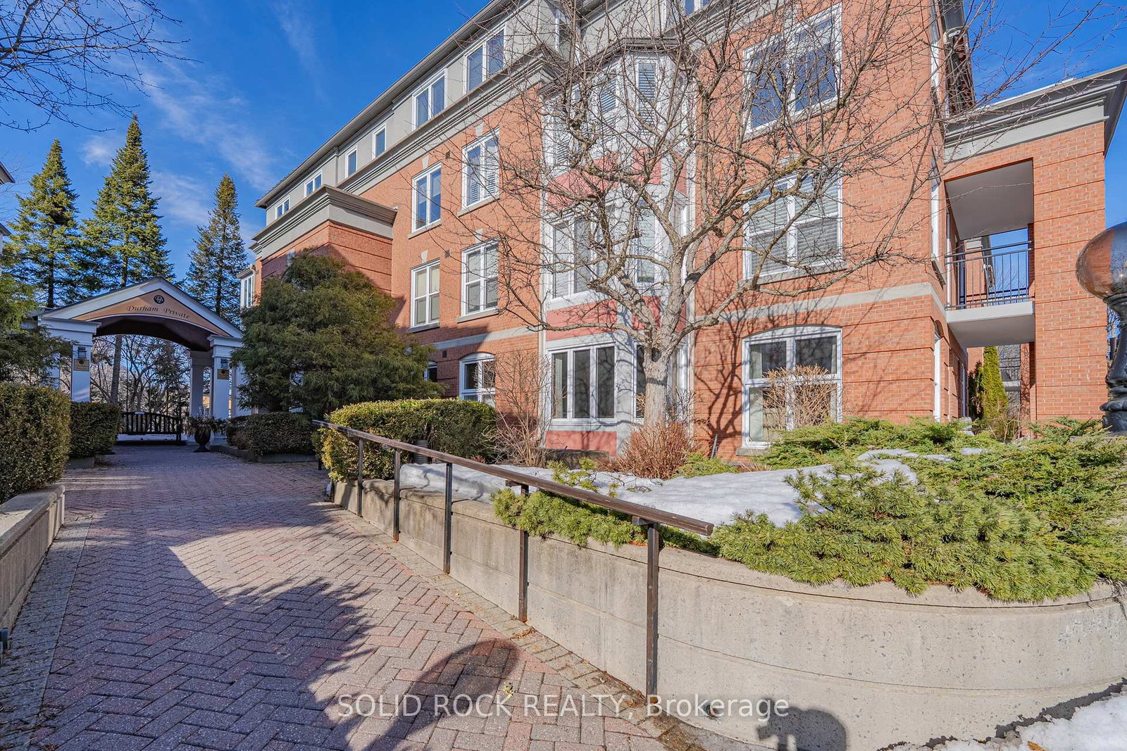 11-durham-private-ottawa-ontario-x12323090