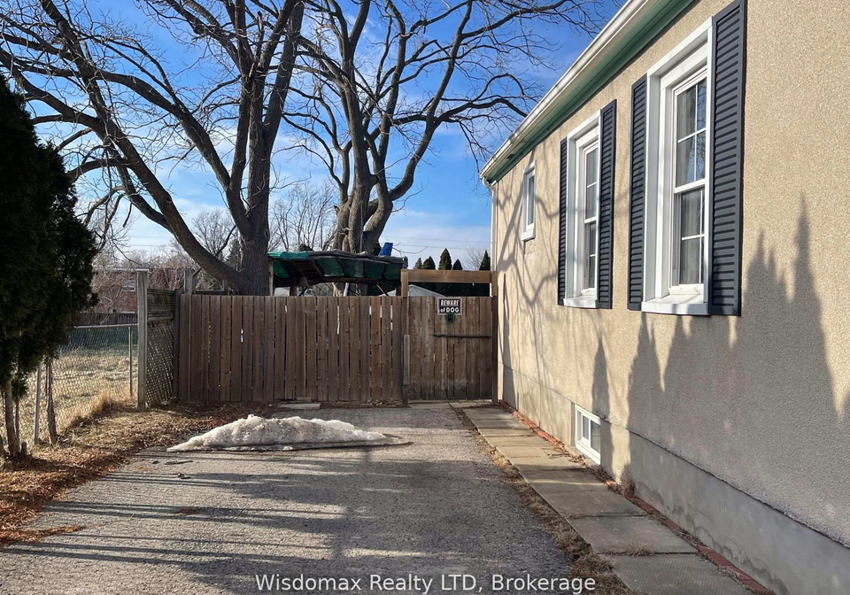40-st-paul-street-w-w-st-catharines-ontario-x12323195