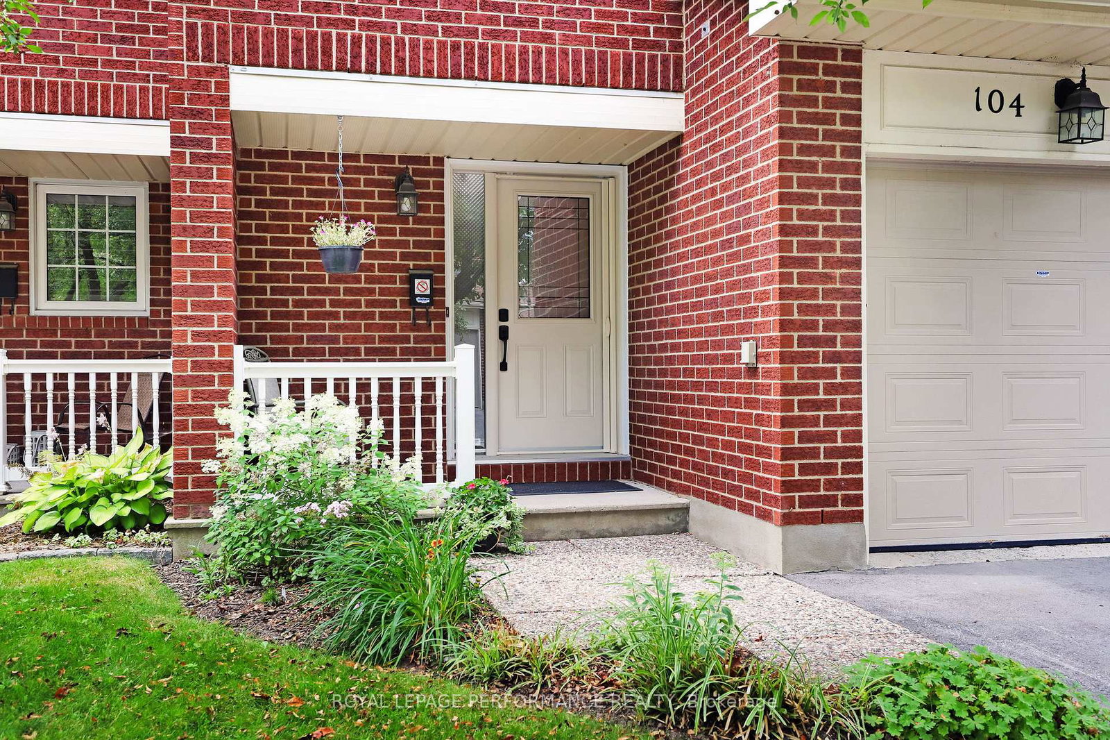104-stonebriar-drive-ottawa-ontario-x12323370