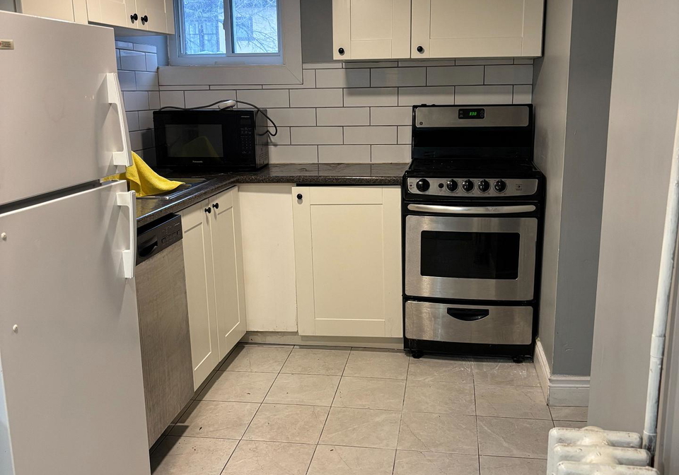144-welland-avenue-st-catharines-ontario-x12323421