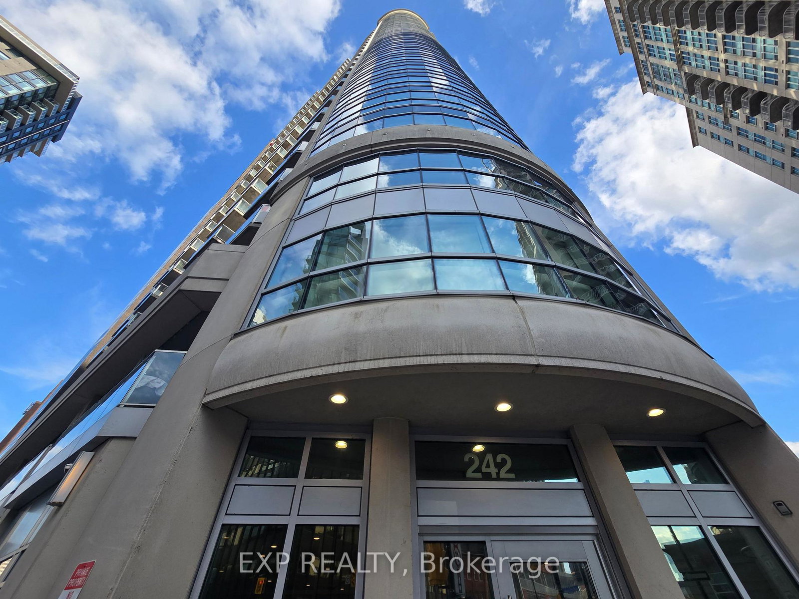 242-rideau-street-ottawa-ontario-x12323432