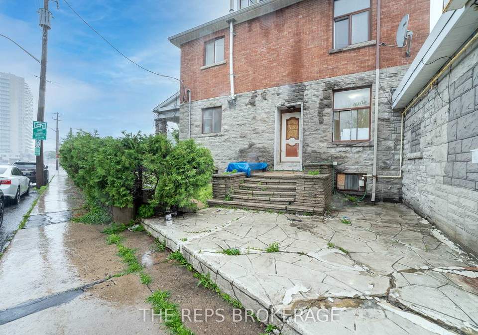 337-montgomery-street-ottawa-ontario-x12323508
