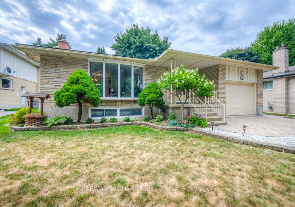 16-wolfes-court-kitchener-ontario-x12323583